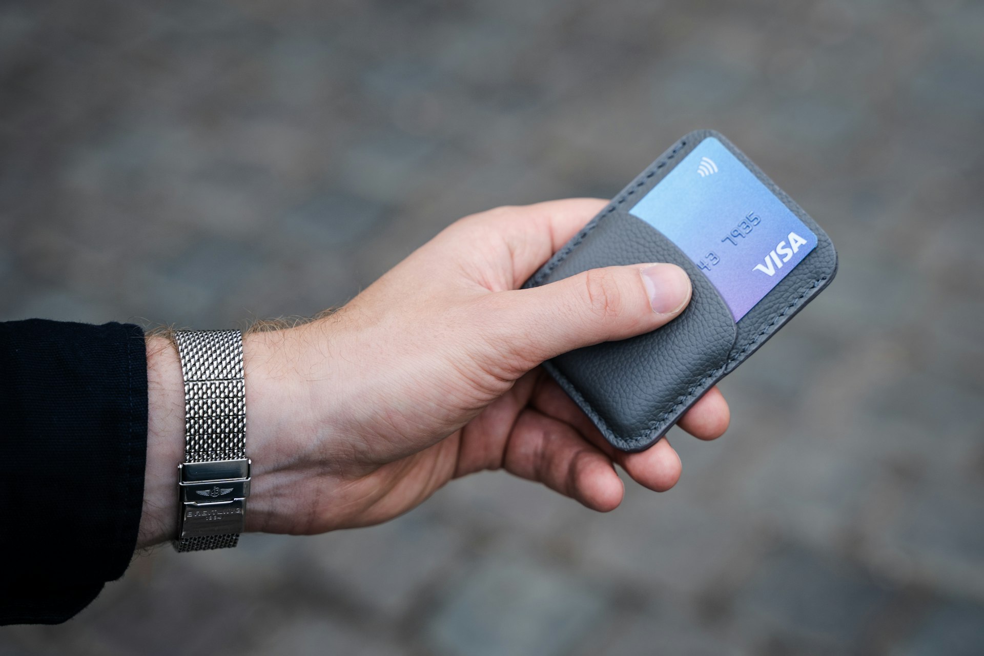 Sustainable Credit Cards: How Eco-Friendly Innovation Is Shaping the Future of Finance